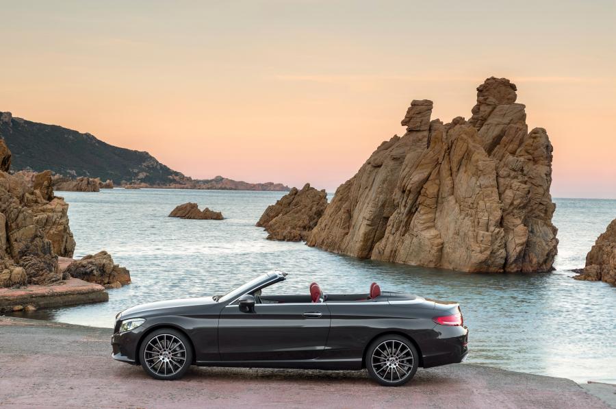  Mercedes-Benz C300 Avantgarde Cabriolet (A205) 2018 года  (WW) (фото 7 из 30)